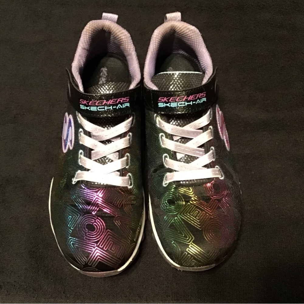 Skechers Skech-AIR-Love N'JUMP Sneaker, Black/Multi, 3.5 Medium US Big Kid